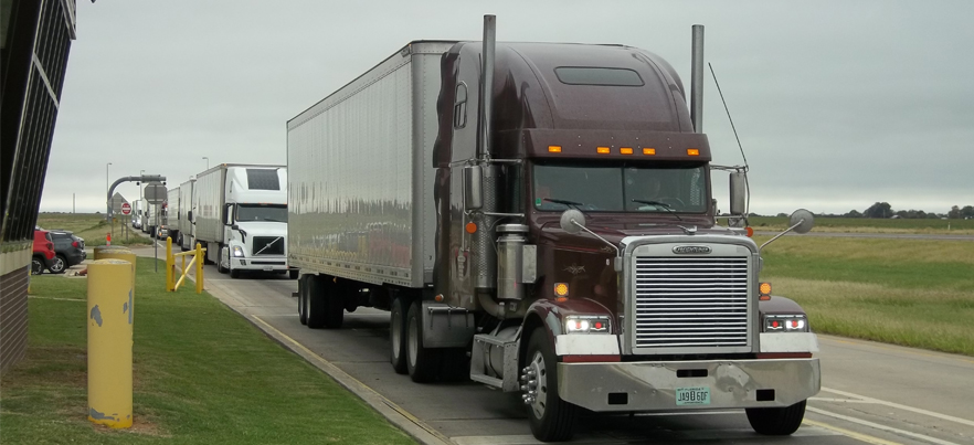 Trucking Port of Entry 882x403